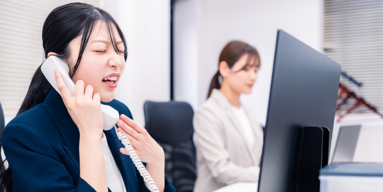 カスハラ対策が形骸化する理由とは?エンゲージメント低下を防ぐ方法