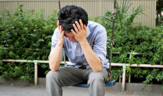 学習性無力感とは？その意味と症状、克服方法をわかりやすく解説