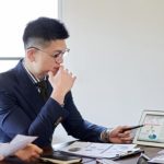 ファシリテーターとは？仕事で導入するメリットや向き不向き